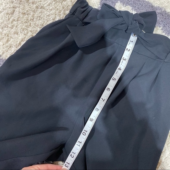Lululemon Noir Crop Black Pants - Picture 10 of 14